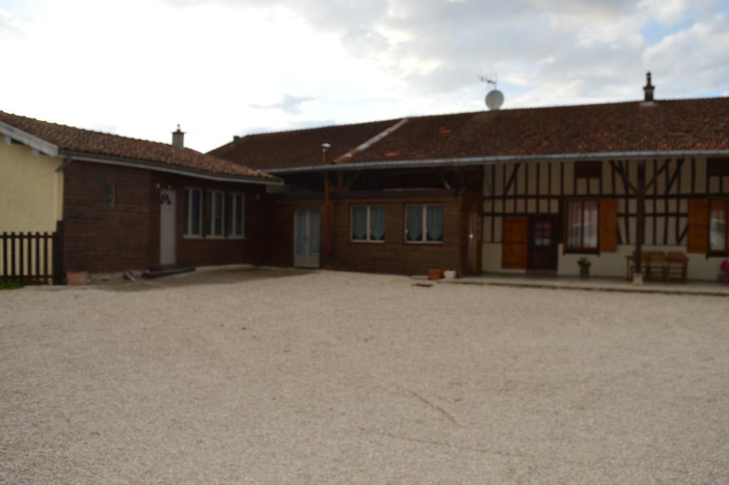 Drosnay Au Passage Des Grues B&B 외부 사진